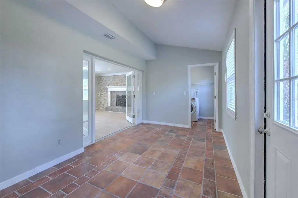 4711 W San Rafael Street Tampa FL 33629