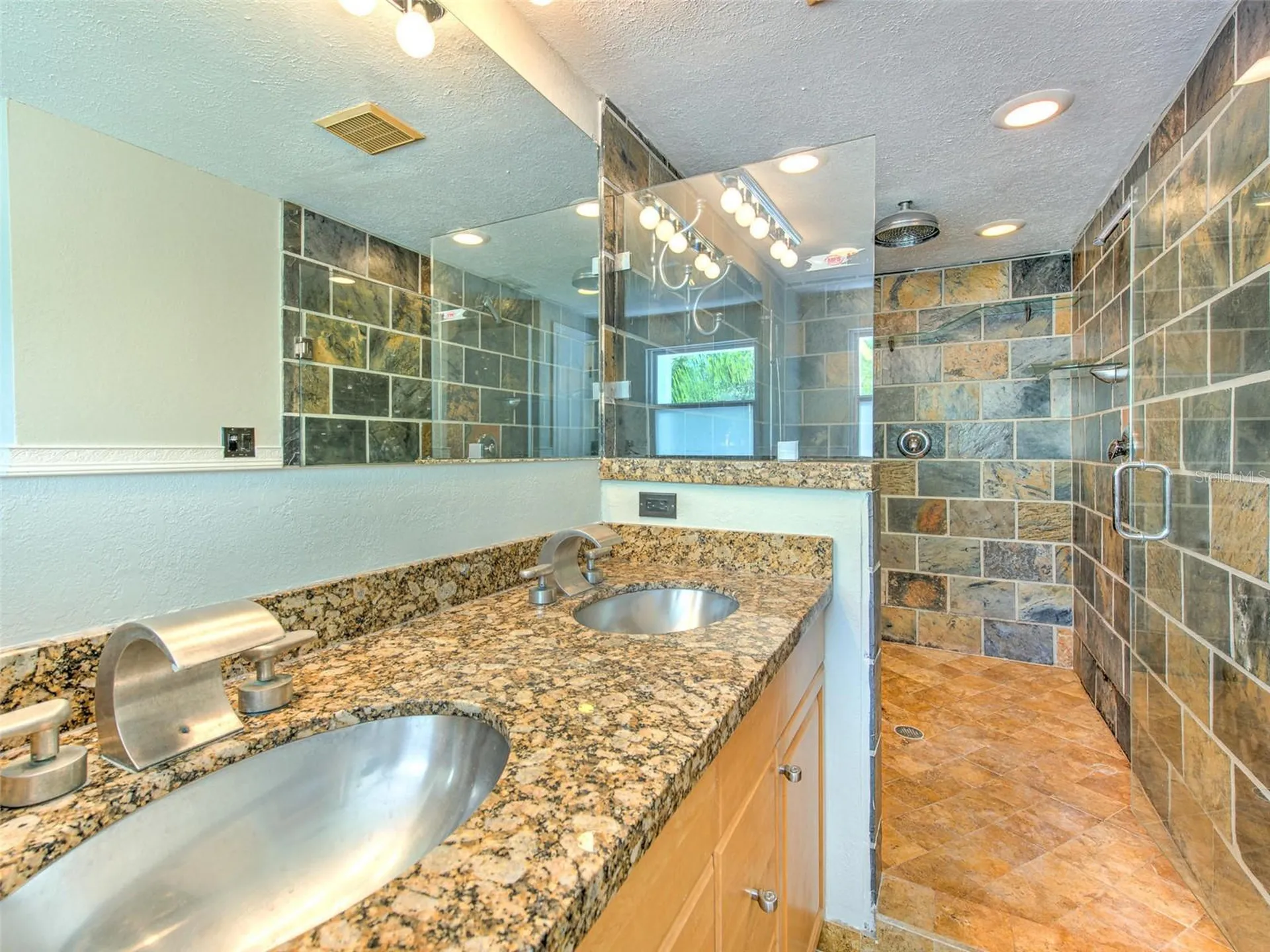 4711 W San Rafael Street Tampa FL 33629