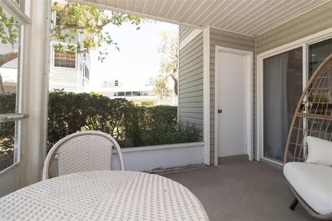 6916 Stones Throw Circle N St Petersburg FL 33710