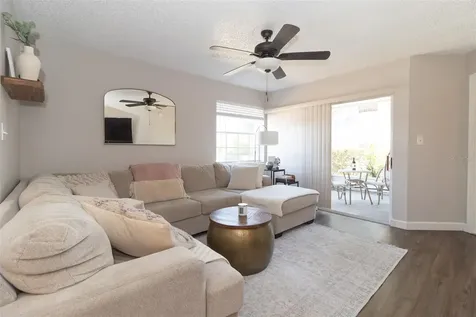 6916 Stones Throw Circle N St Petersburg FL 33710