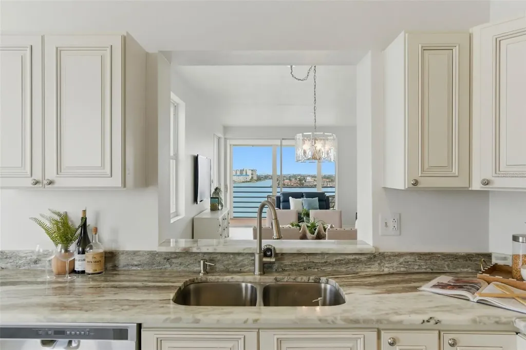 7932 Sailboat Key Boulevard S South Pasadena FL 33707