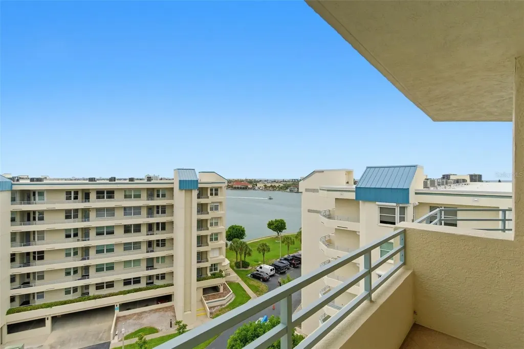7932 Sailboat Key Boulevard S South Pasadena FL 33707
