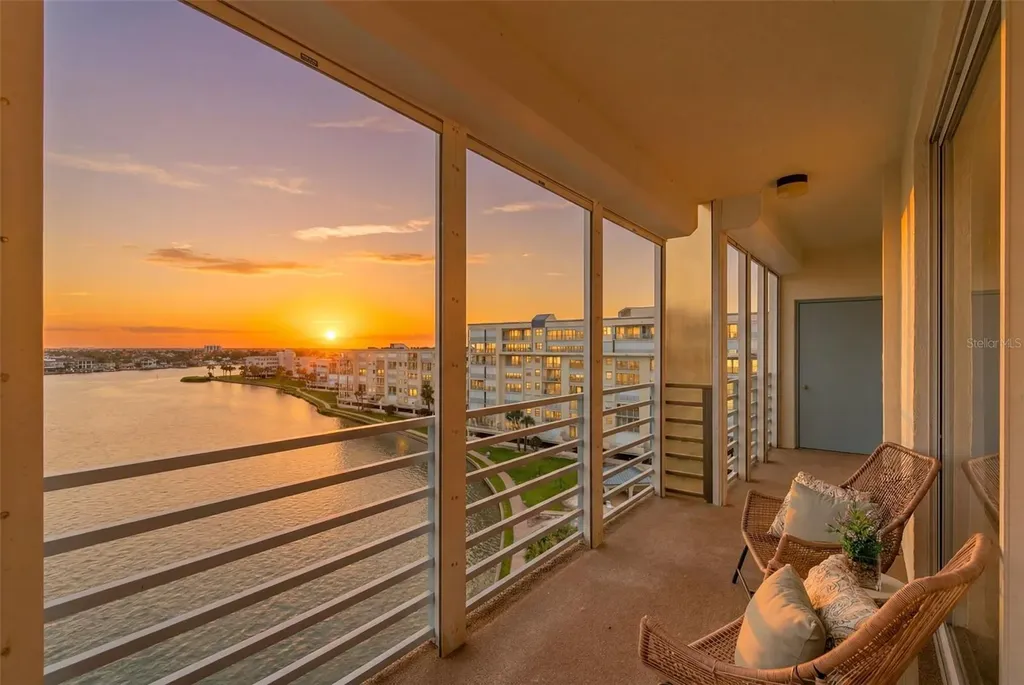 7932 Sailboat Key Boulevard S South Pasadena FL 33707