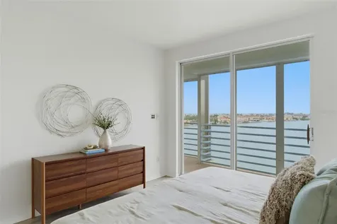 7932 Sailboat Key Boulevard S South Pasadena FL 33707