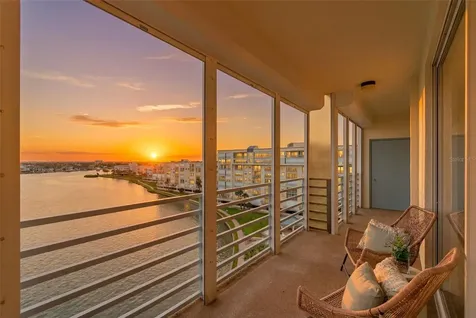 7932 Sailboat Key Boulevard S South Pasadena FL 33707