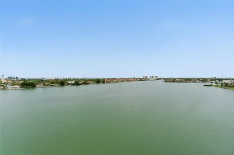 7932 Sailboat Key Boulevard S South Pasadena FL 33707