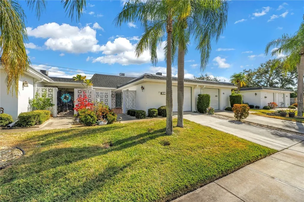 93 Boca Ciega Point Boulevard N St Petersburg FL 33708