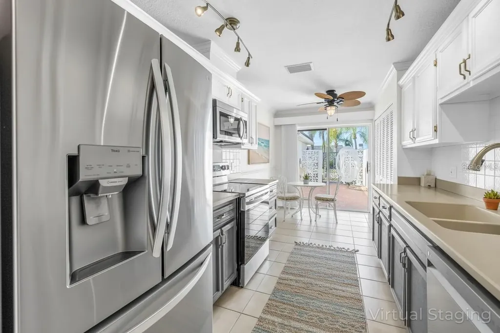 93 Boca Ciega Point Boulevard N St Petersburg FL 33708