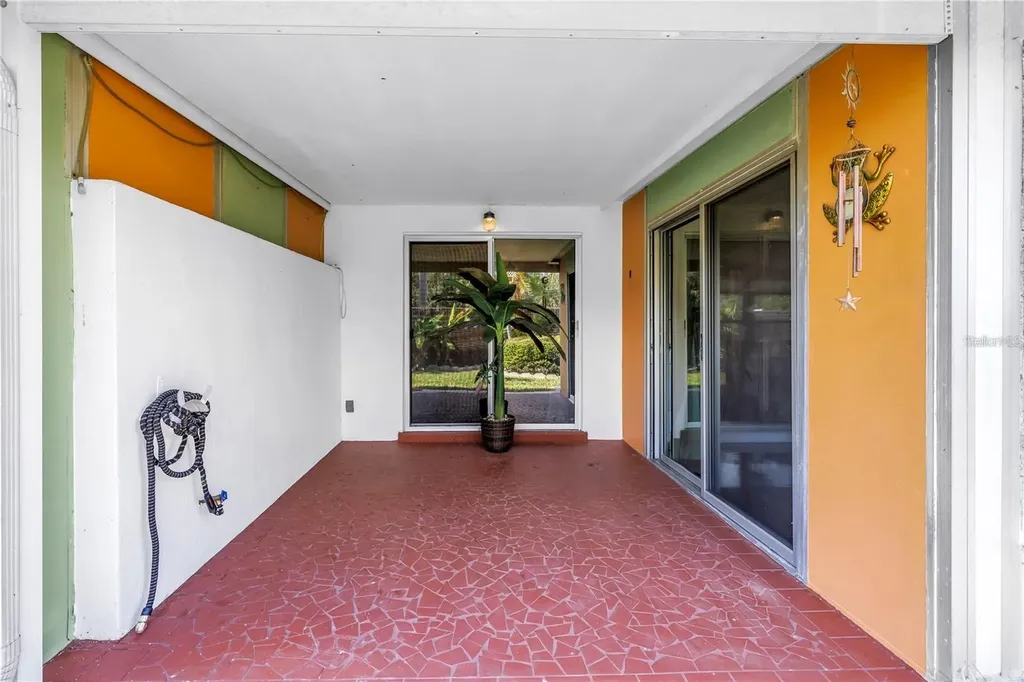 93 Boca Ciega Point Boulevard N St Petersburg FL 33708
