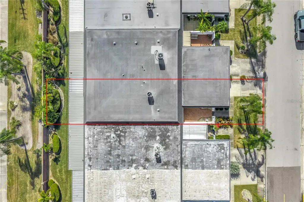 93 Boca Ciega Point Boulevard N St Petersburg FL 33708