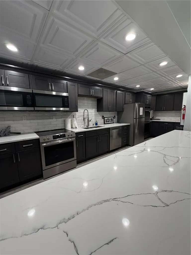 93 Boca Ciega Point Boulevard N St Petersburg FL 33708