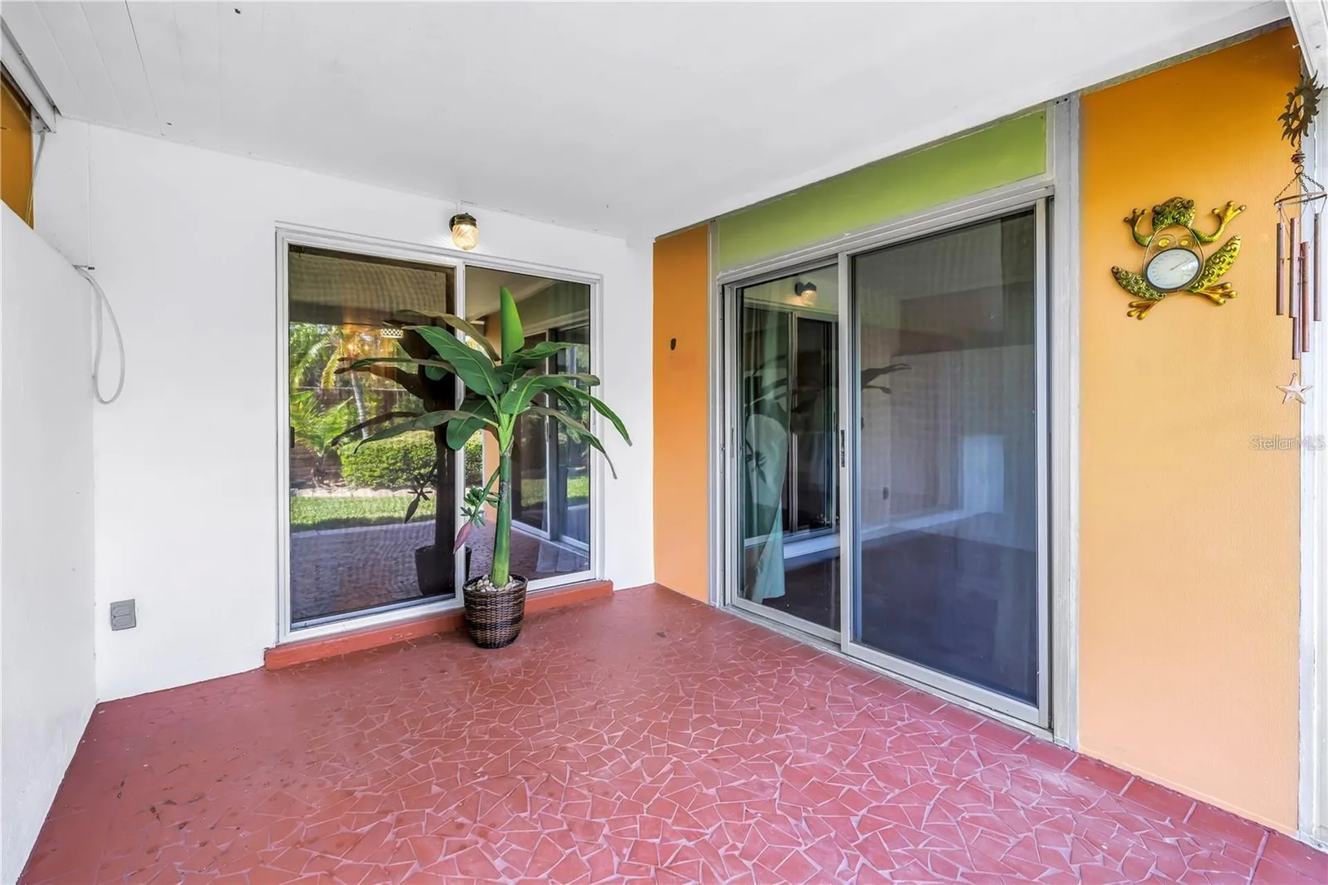 93 Boca Ciega Point Boulevard N St Petersburg FL 33708