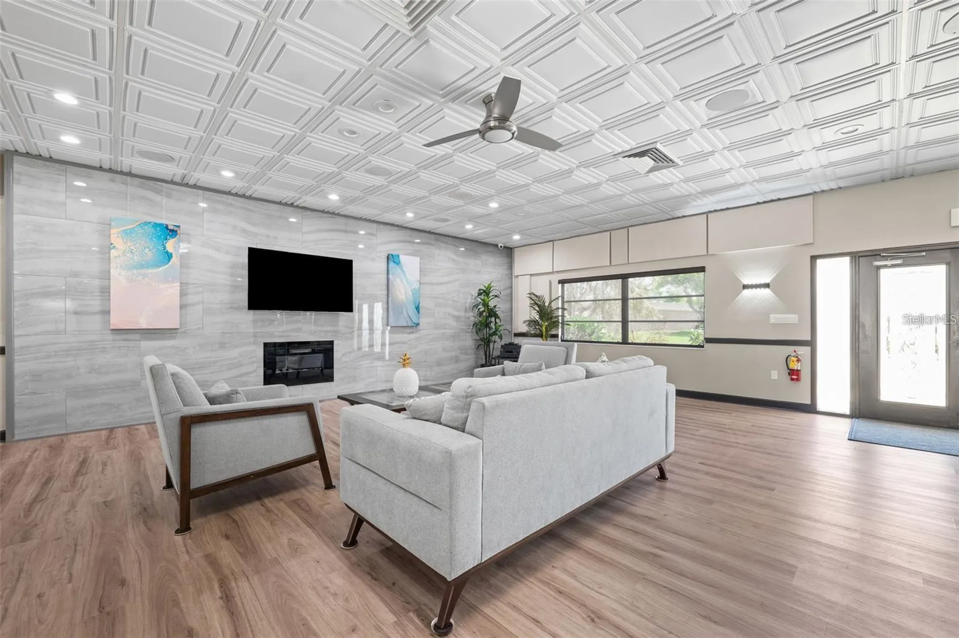 93 Boca Ciega Point Boulevard N St Petersburg FL 33708