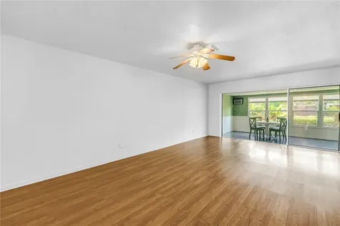 93 Boca Ciega Point Boulevard N St Petersburg FL 33708