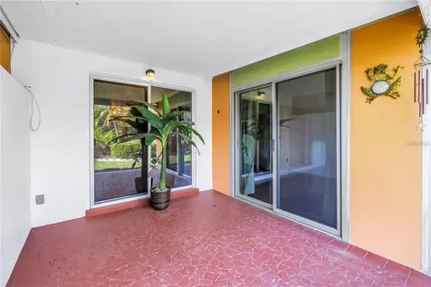 93 Boca Ciega Point Boulevard N St Petersburg FL 33708