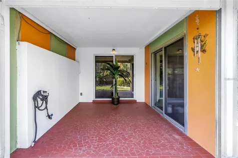 93 Boca Ciega Point Boulevard N St Petersburg FL 33708