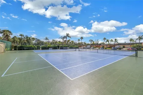 93 Boca Ciega Point Boulevard N St Petersburg FL 33708