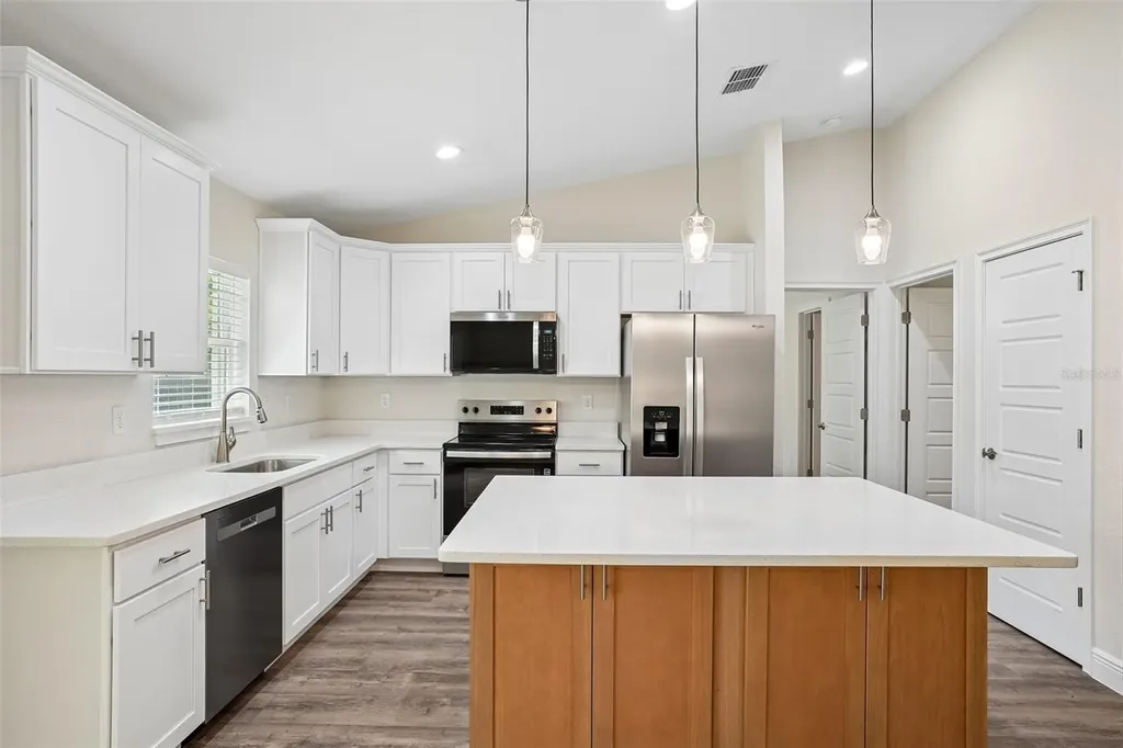11591 Mockingbird Drive Dunnellon FL 34432