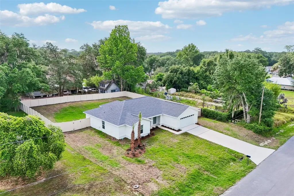 11591 Mockingbird Drive Dunnellon FL 34432