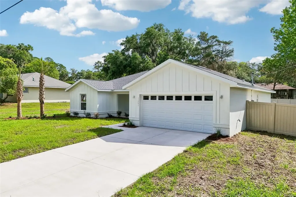 11591 Mockingbird Drive Dunnellon FL 34432