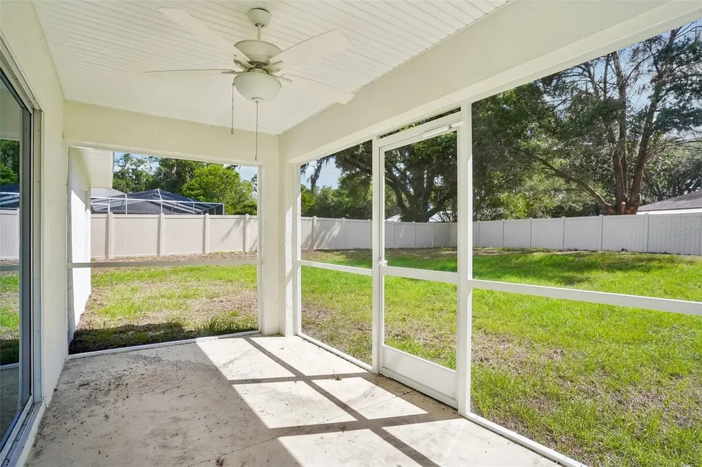11591 Mockingbird Drive Dunnellon FL 34432