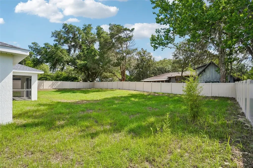 11591 Mockingbird Drive Dunnellon FL 34432