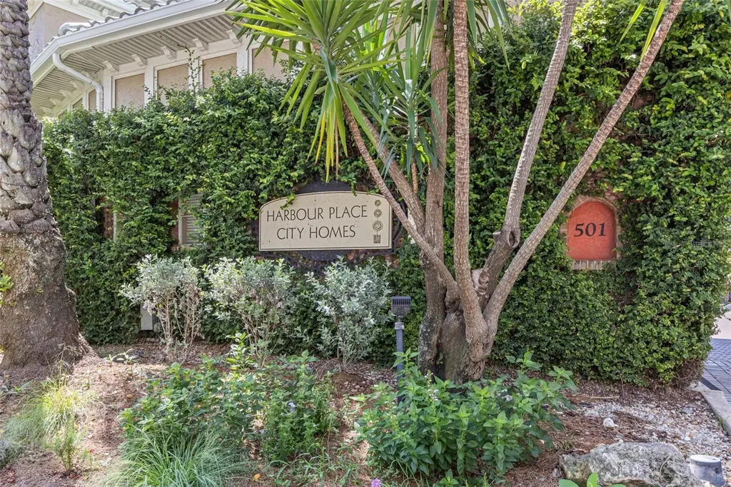 501 Knights Run Avenue Tampa FL 33602
