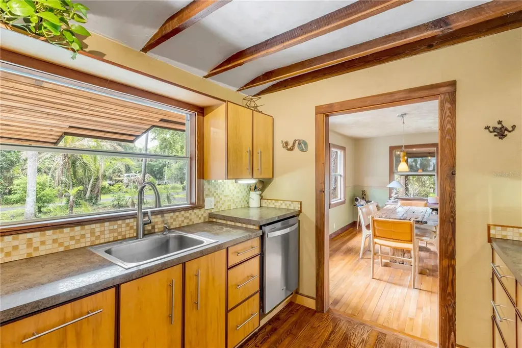 233 W Ariel Road Edgewater FL 32141