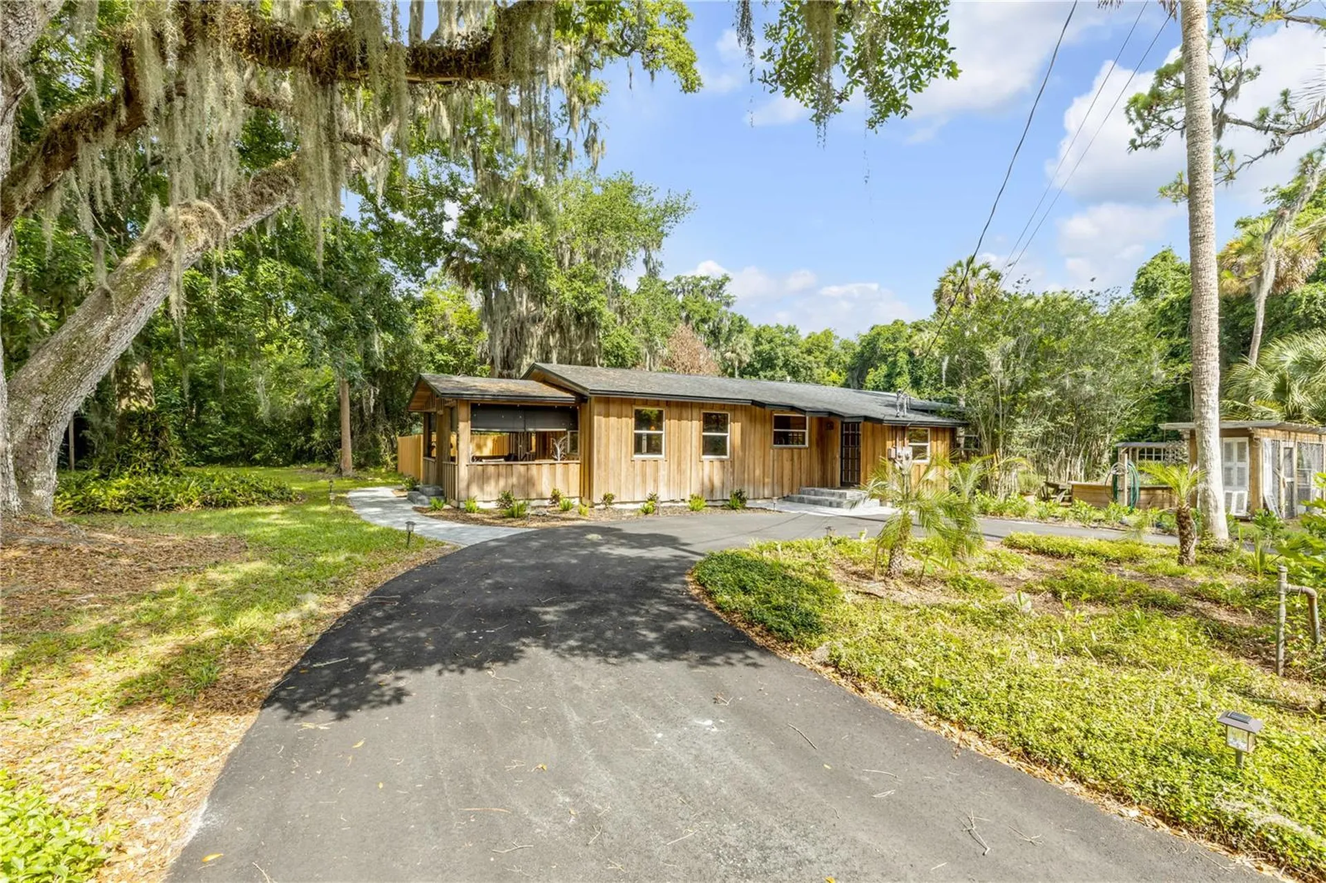 233 W Ariel Road Edgewater FL 32141