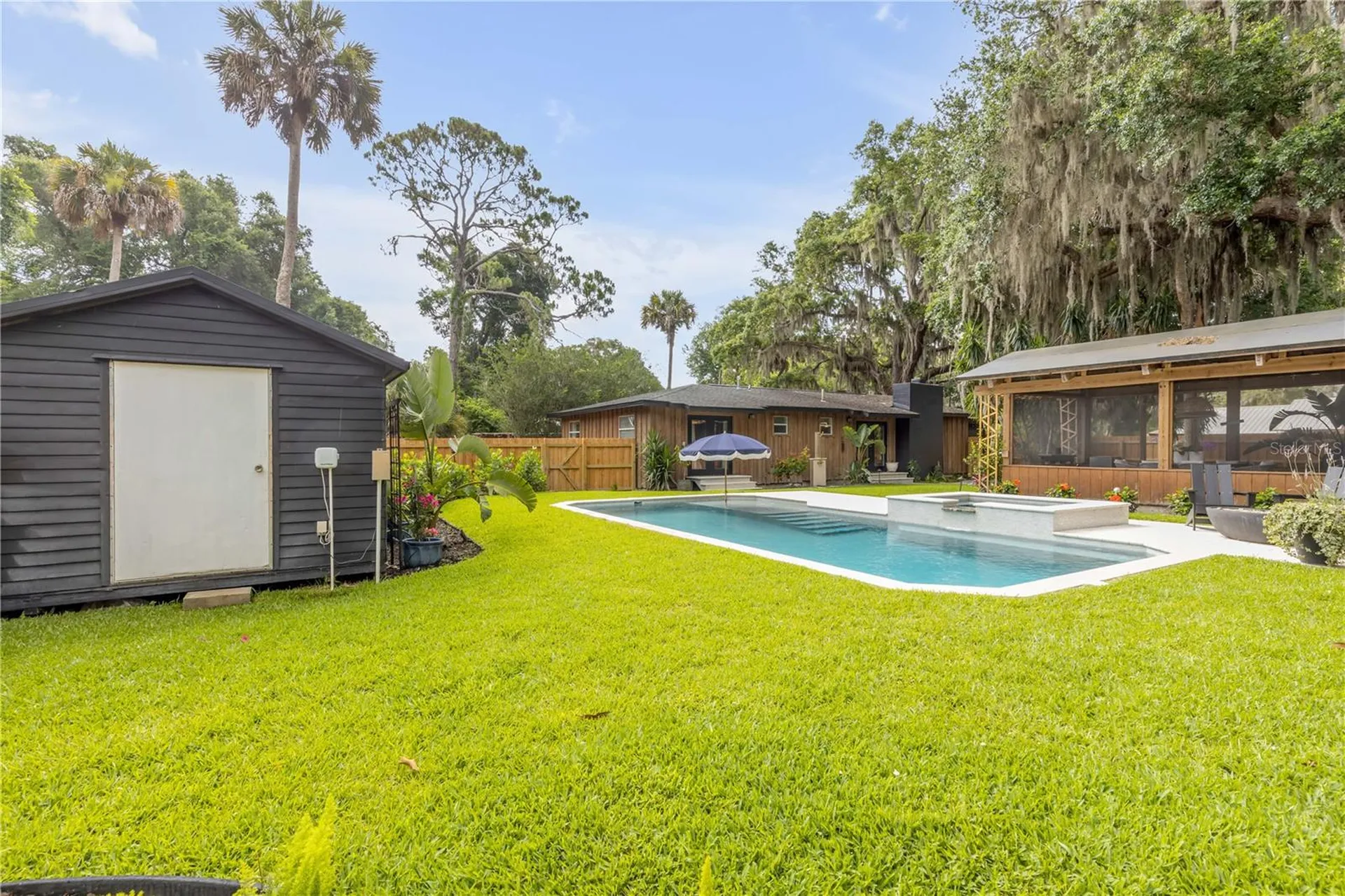 233 W Ariel Road Edgewater FL 32141