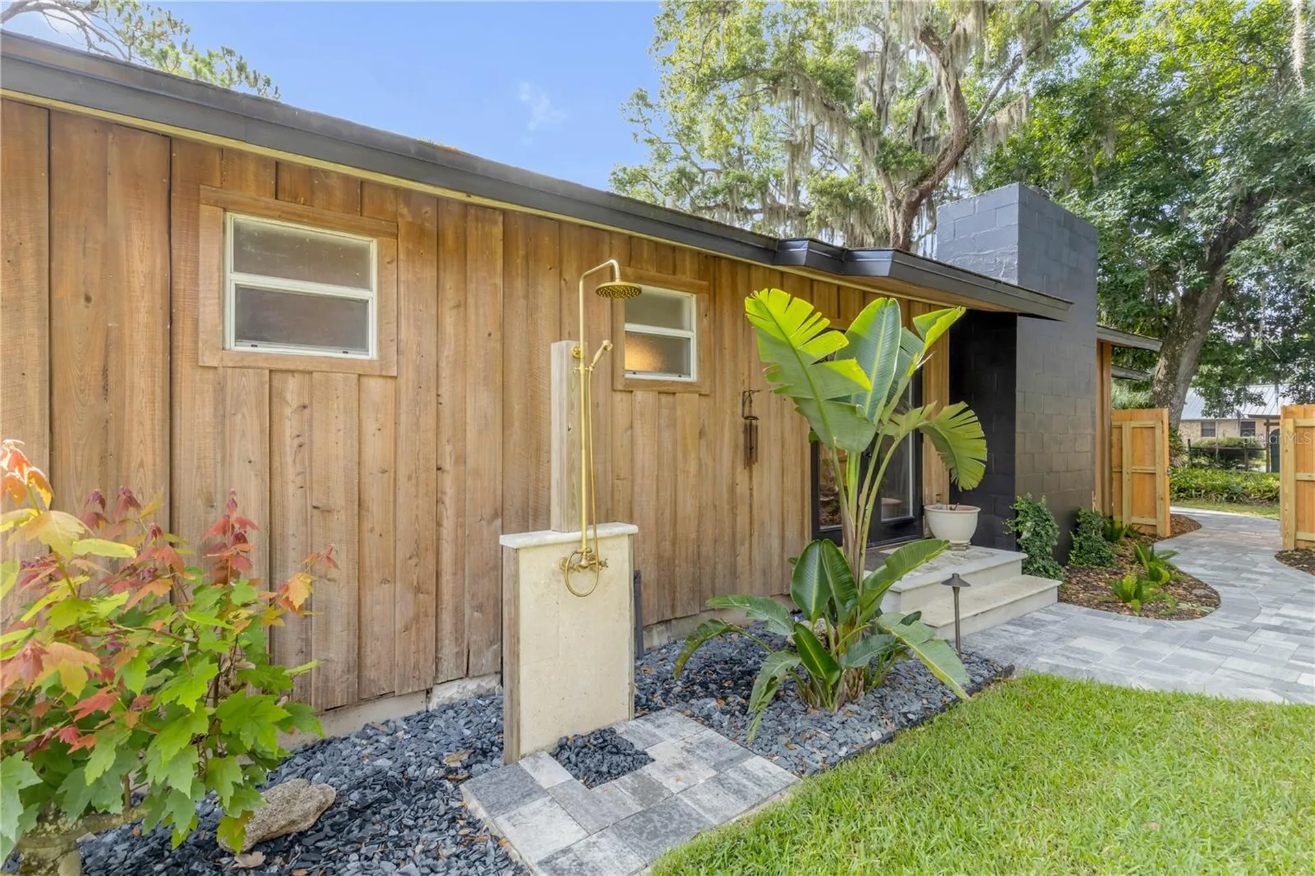 233 W Ariel Road Edgewater FL 32141