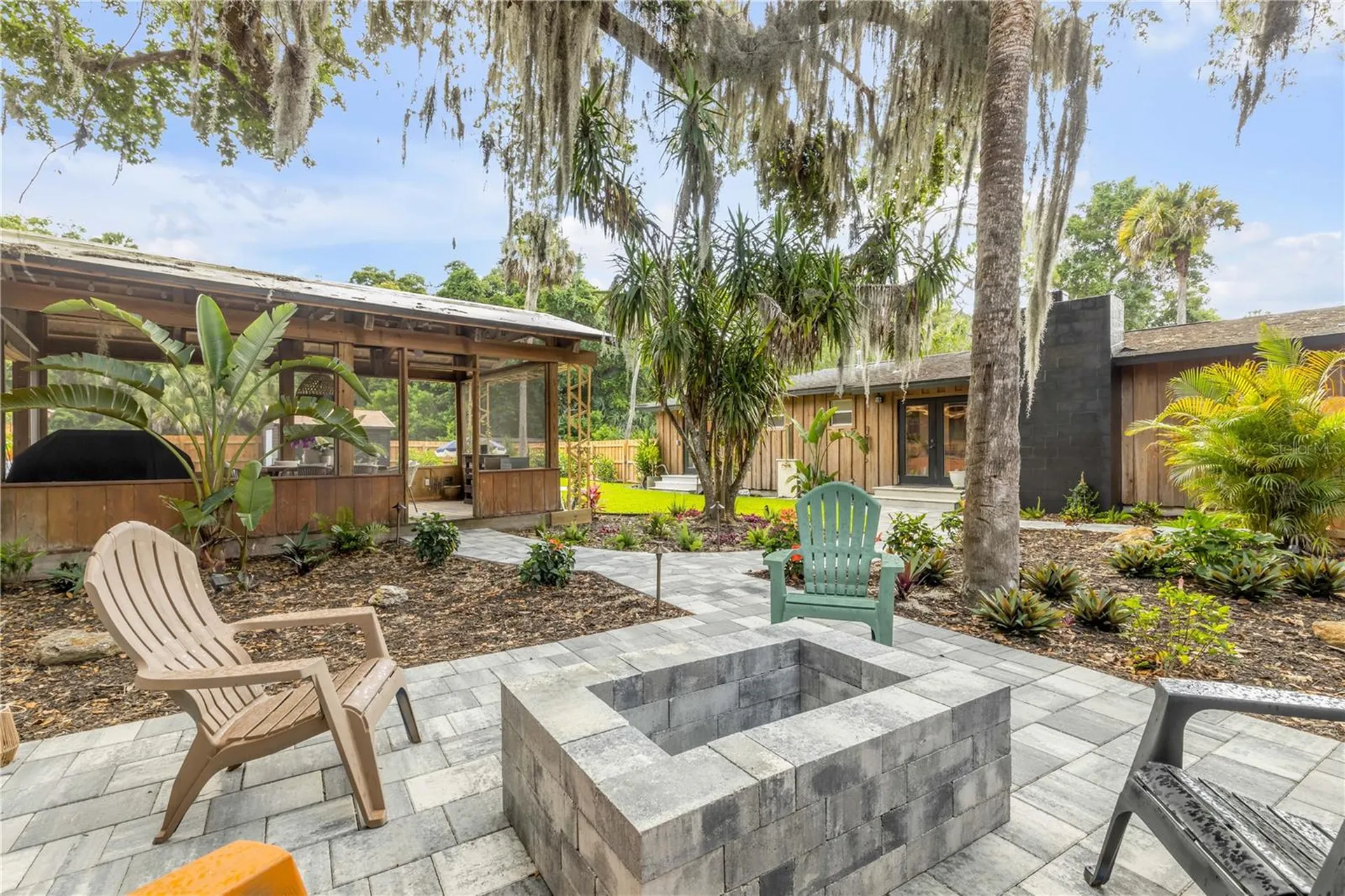 233 W Ariel Road Edgewater FL 32141