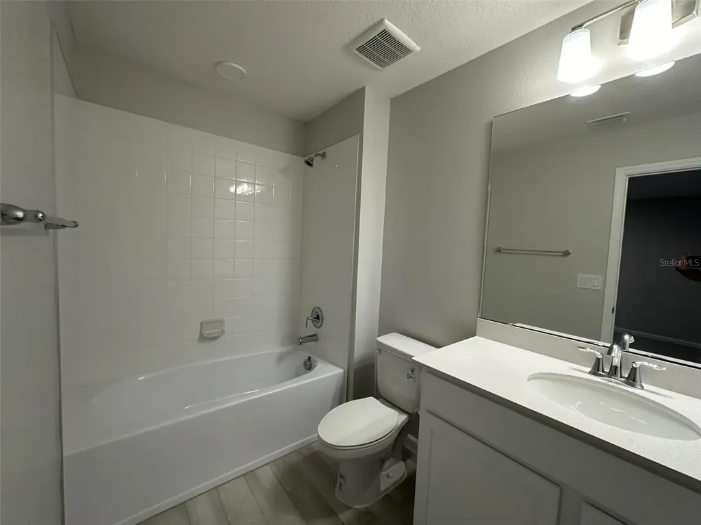 4361 Campsite Loop Orlando FL 32824