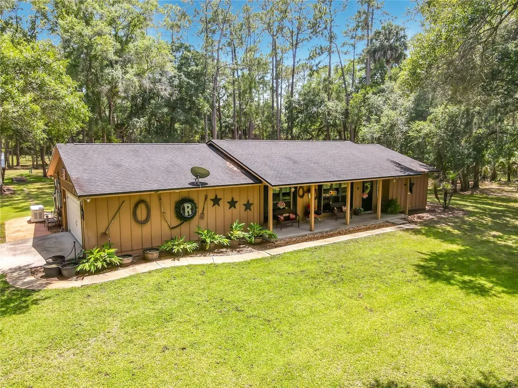1395 Maytown Road Osteen FL 32764