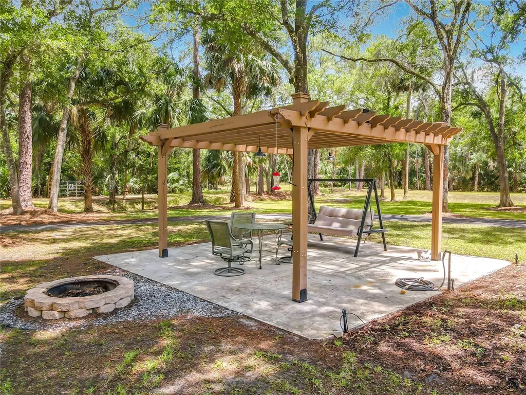 1395 Maytown Road Osteen FL 32764
