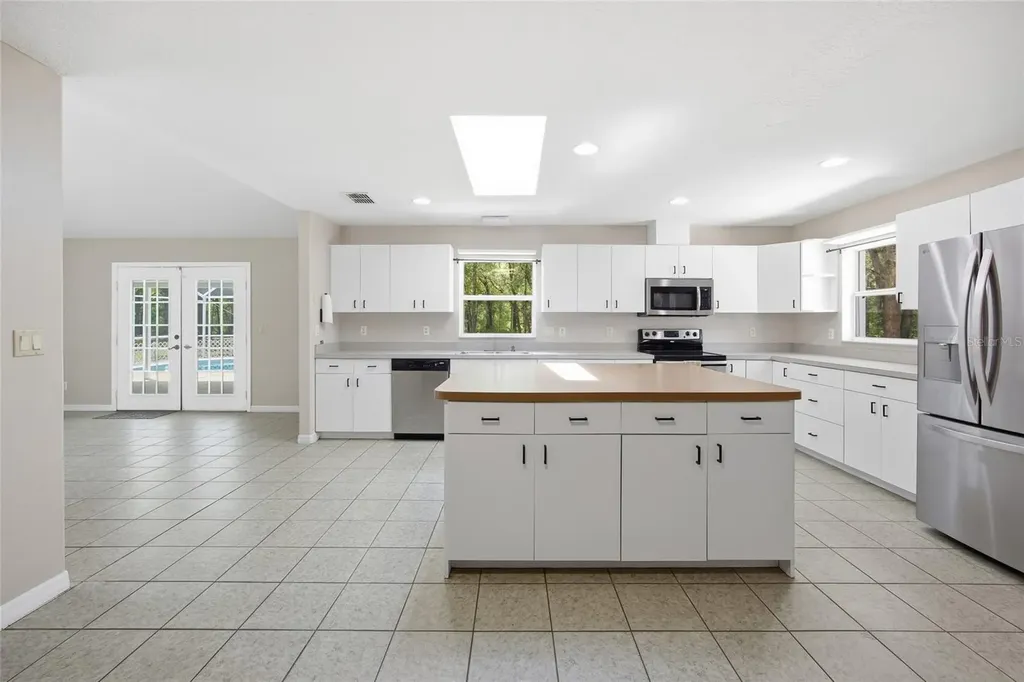 7050 NE State Road 121 Williston FL 32696