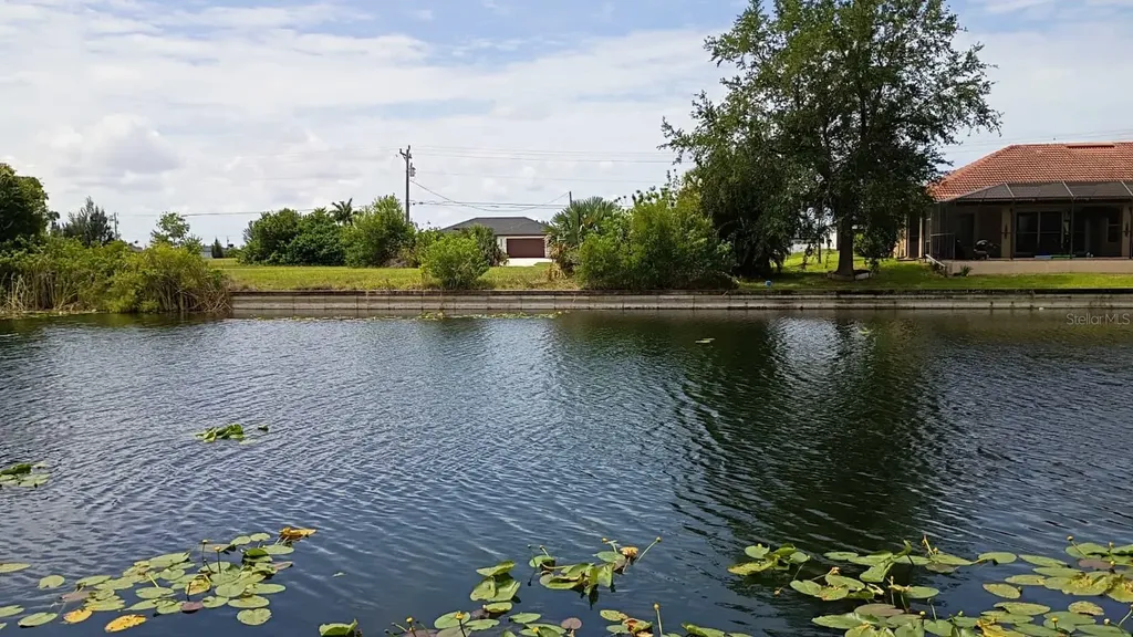 2915 Diplomat Parkway W Cape Coral FL 33993