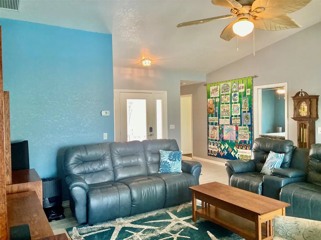 123 Kings Drive Rotonda West FL 33947