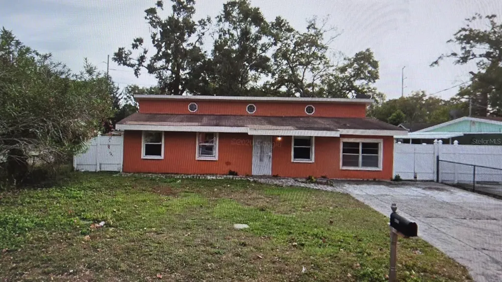 3906 Spence Avenue Tampa FL 33614