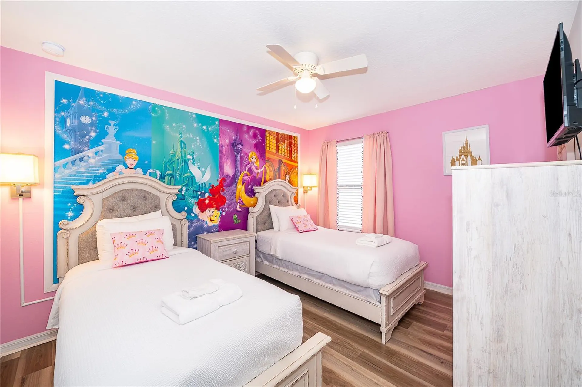 1881 Nice Court Kissimmee FL 34747
