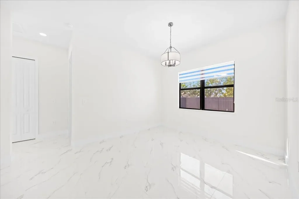 1226 NE 5th Place Cape Coral FL 33909