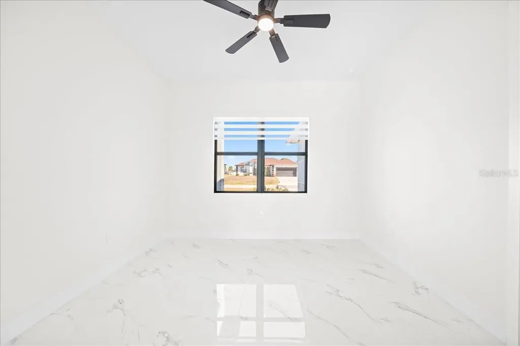 1226 NE 5th Place Cape Coral FL 33909