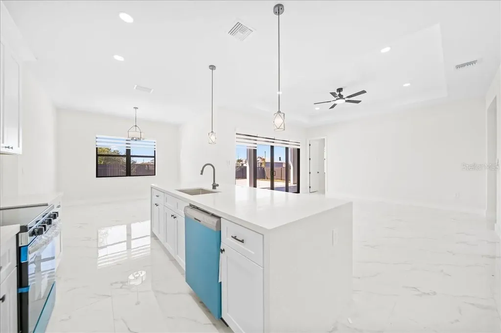 1226 NE 5th Place Cape Coral FL 33909