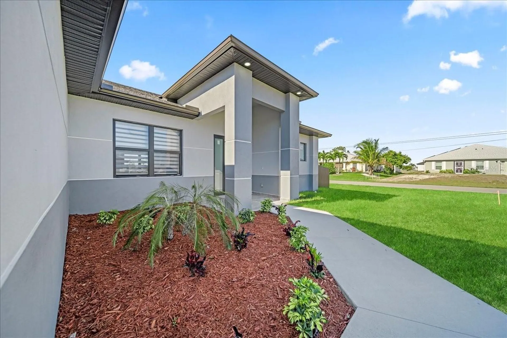 1226 NE 5th Place Cape Coral FL 33909
