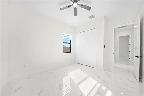 1226 NE 5th Place Cape Coral FL 33909