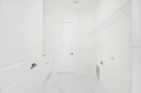 1226 NE 5th Place Cape Coral FL 33909