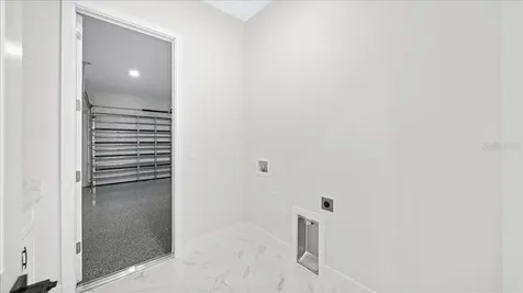 1226 NE 5th Place Cape Coral FL 33909