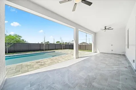 1226 NE 5th Place Cape Coral FL 33909
