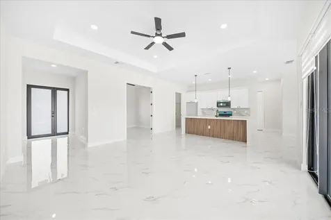 1226 NE 5th Place Cape Coral FL 33909