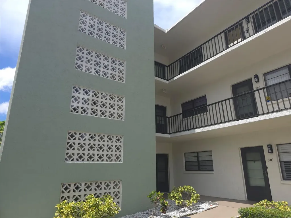 5980 Terrace Park Drive N St Petersburg FL 33709
